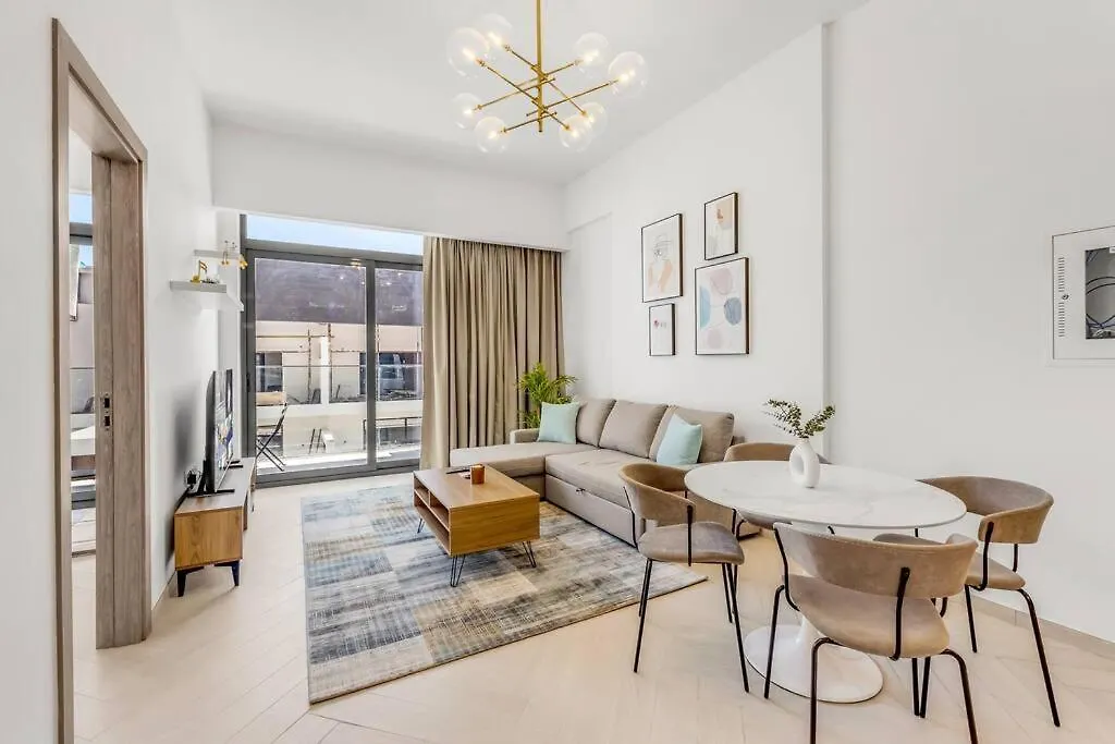 Waves - Spacious 1Br With Balcony In Jvc Dubaj