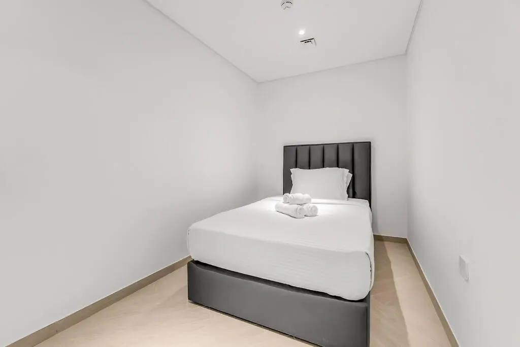 Waves - Spacious 1Br With Balcony In Jvc Dubaj
