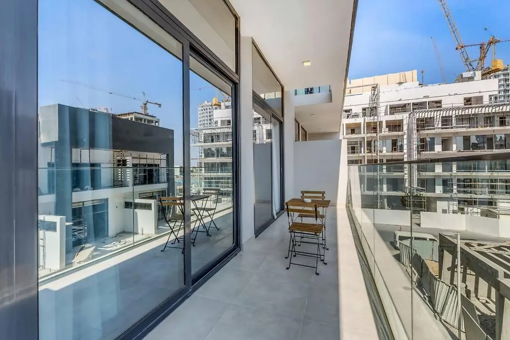 Waves - Spacious 1Br With Balcony In Jvc Dubai Apartment